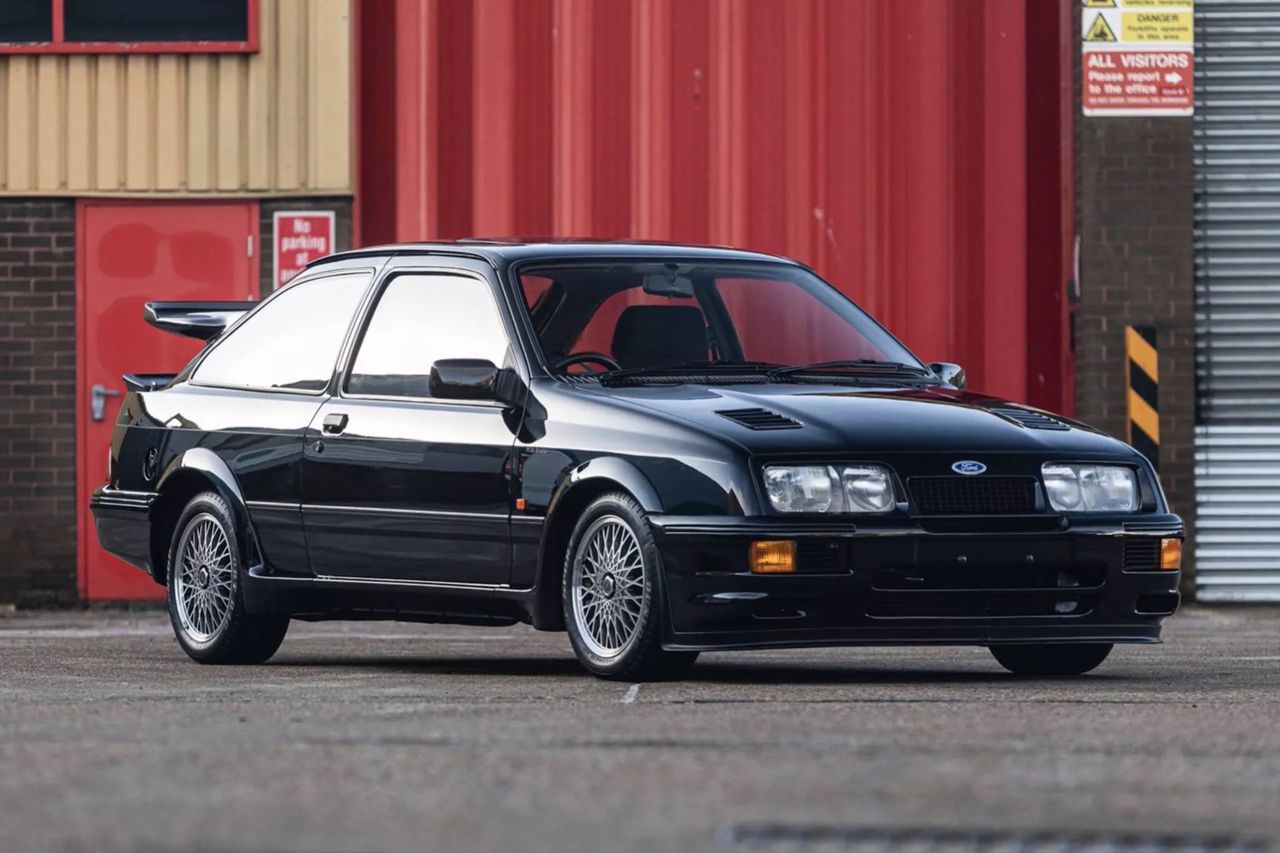 Ford Sierra Cosworth RS500 såld för 590.500 pund