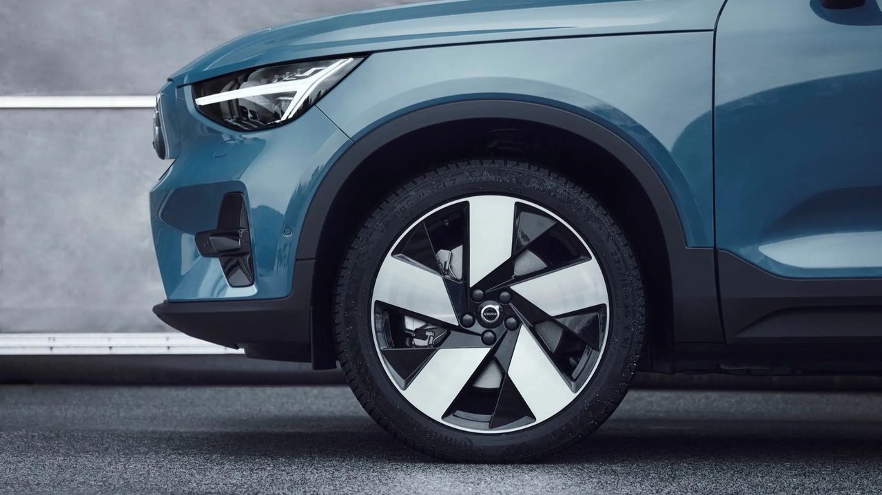 Volvos kritiserade året runt-däck blir tillval