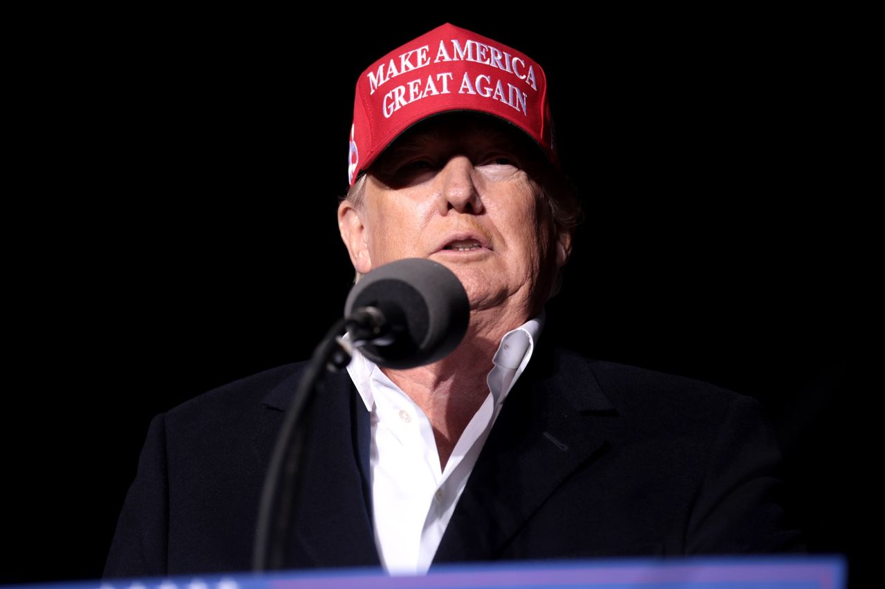 Nu kan Donald Trump ladda upp på YouTube igen