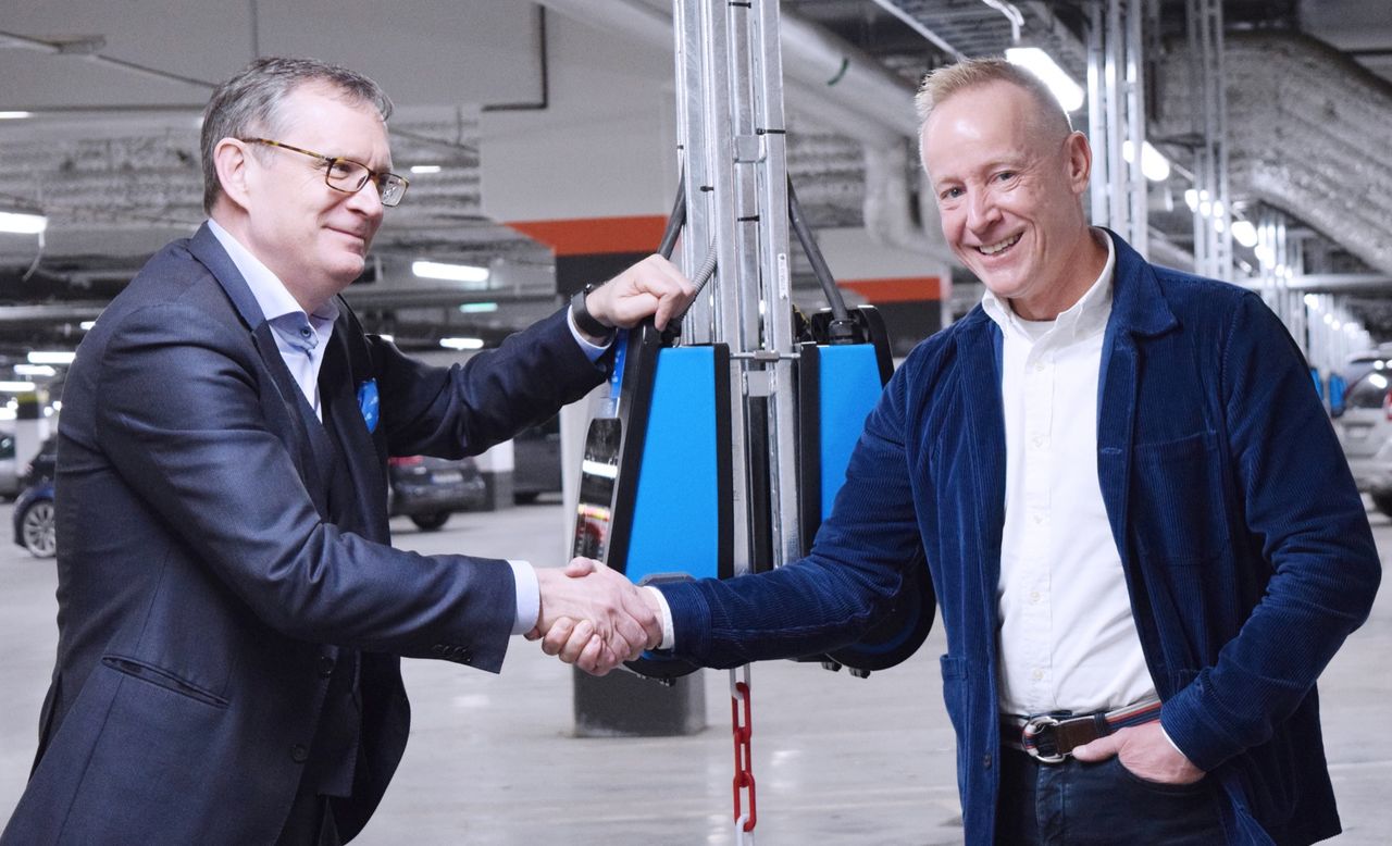 10.000 nya laddstolpar till parkeringsplatser i Stockholm