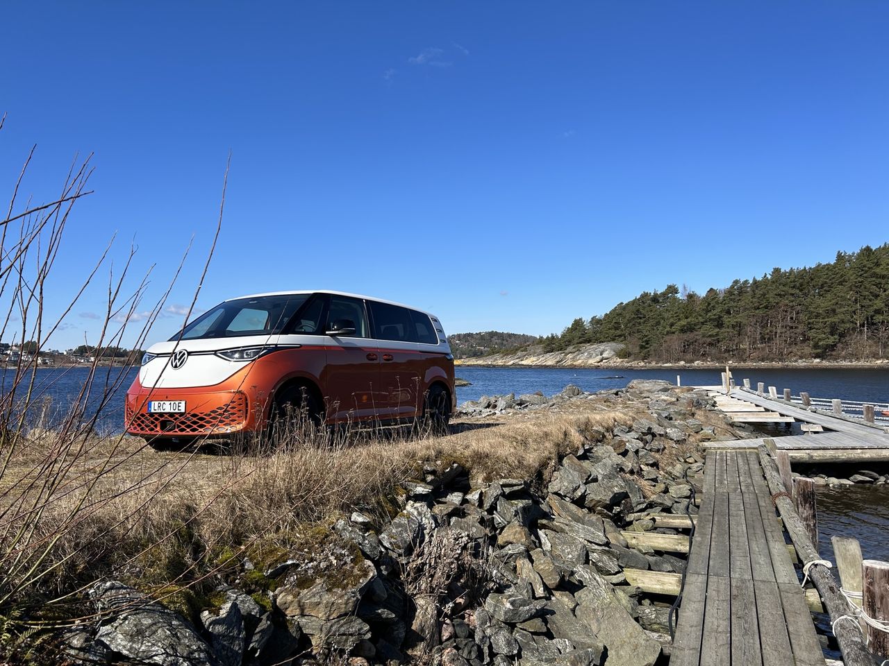 Charmig, men törstig