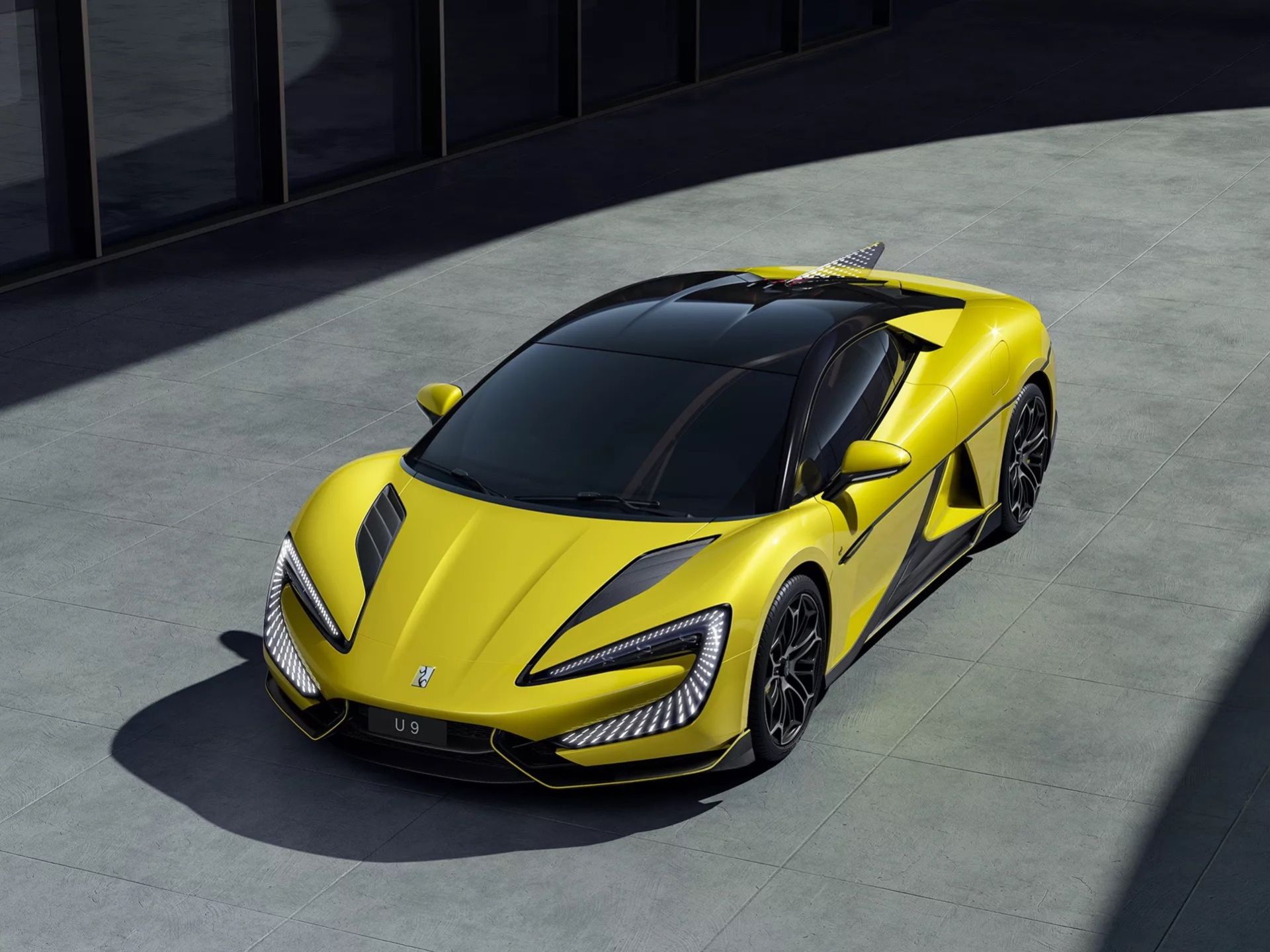 BYD:s nya superbil kan köra med bara tre hjul