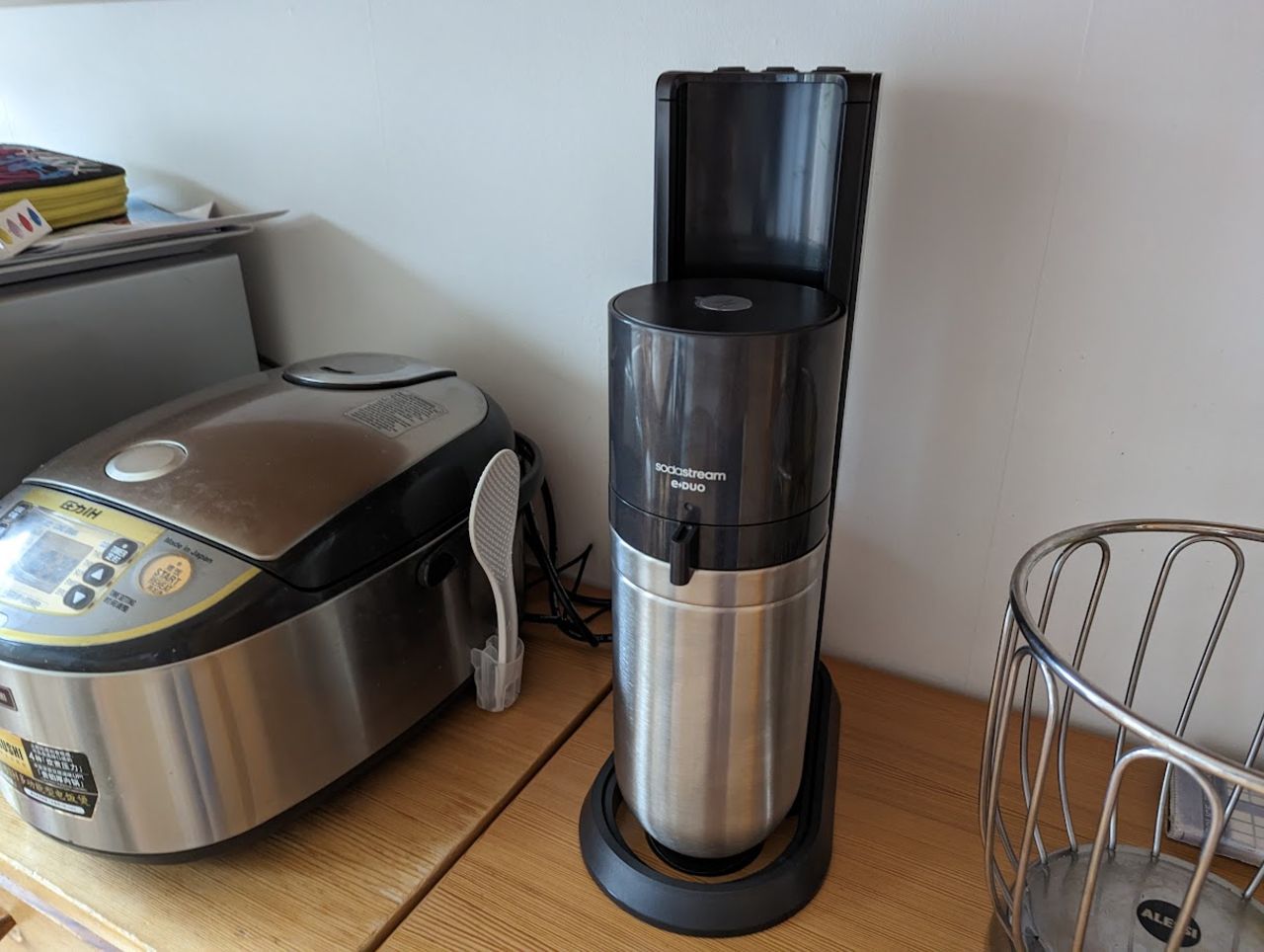 We have tested the SodaStream EDUO. An electric version of the