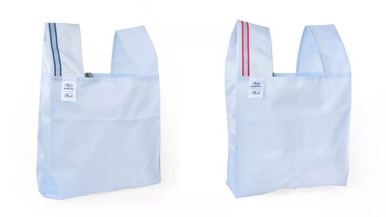 Subaru säljer bärkassar av airbags-material