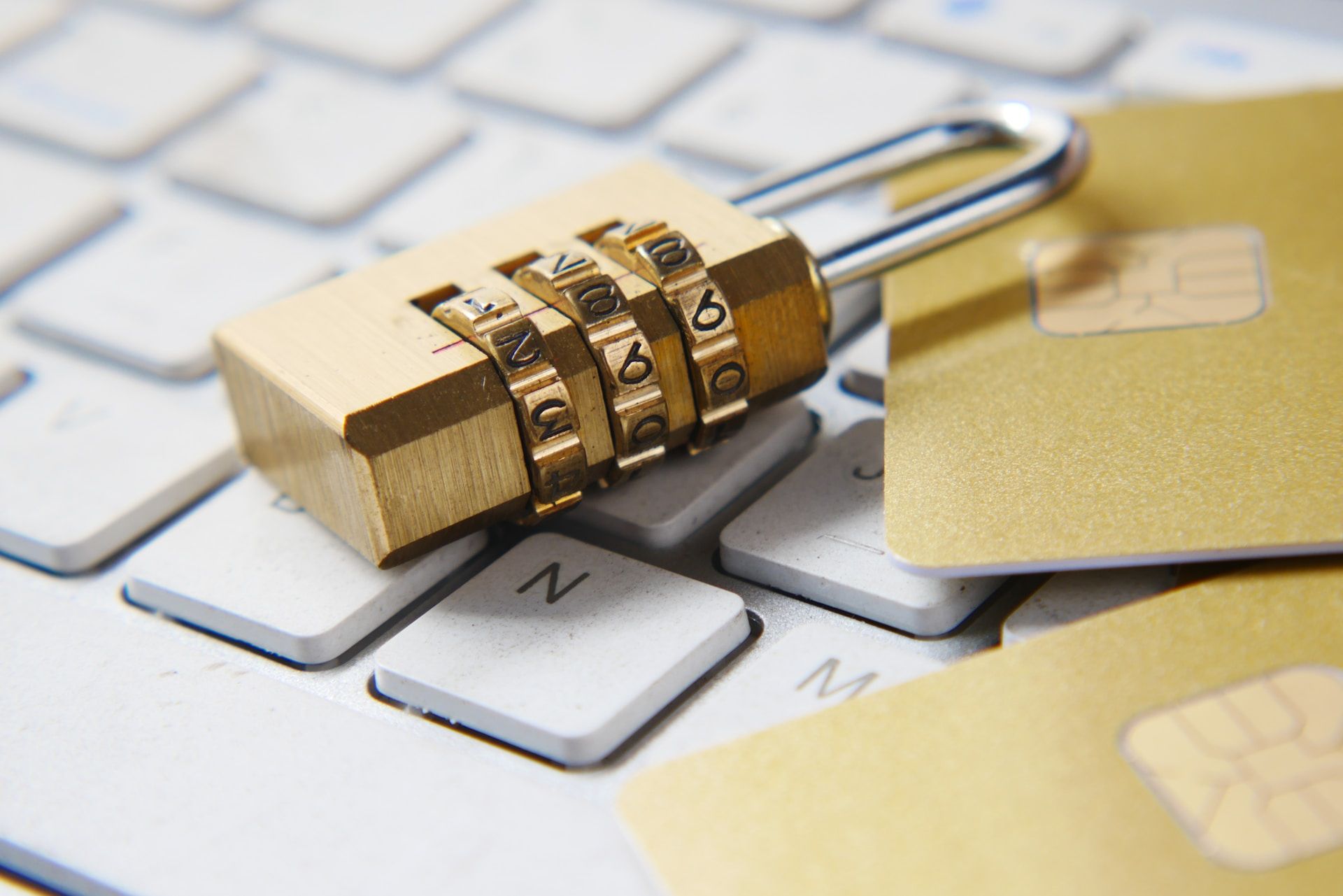 Sync function in Authenticator will receive end-to-end encryption