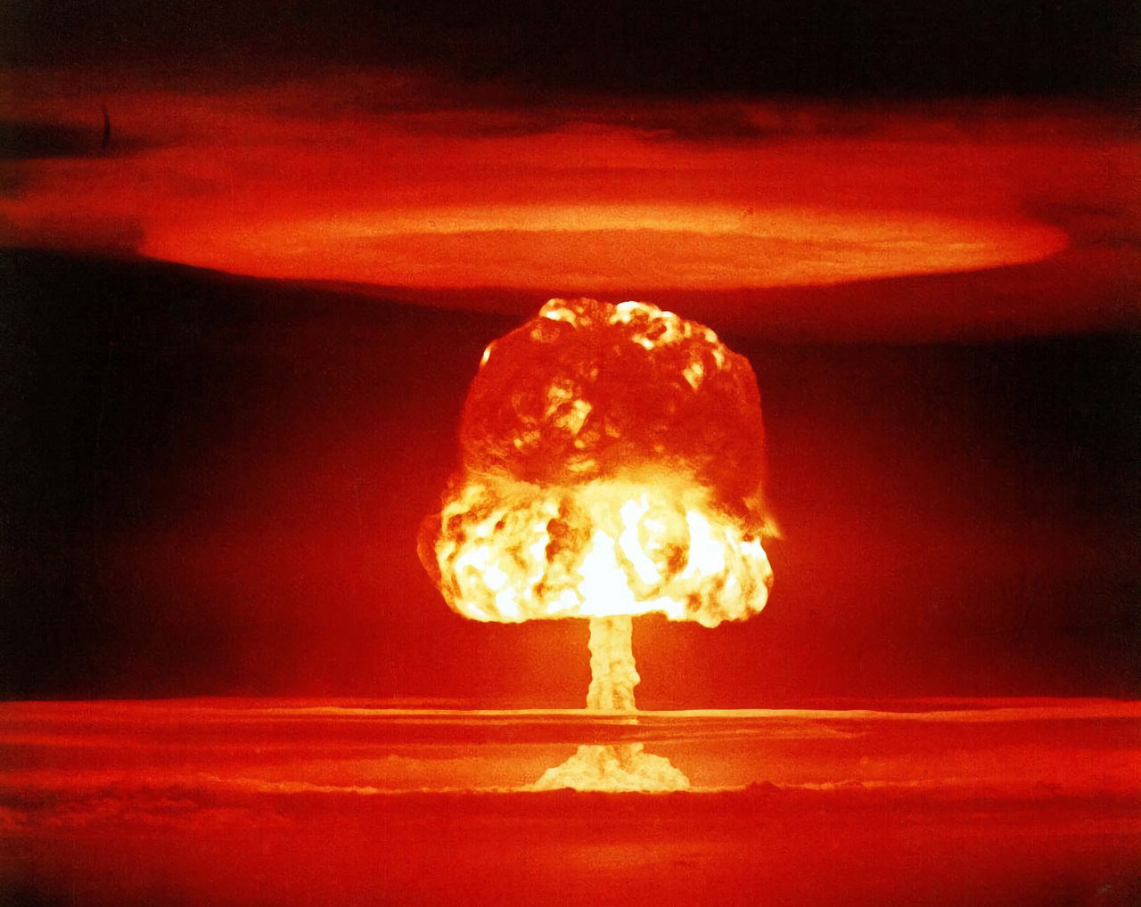 US does not want AI to be able to launch nukes on its own