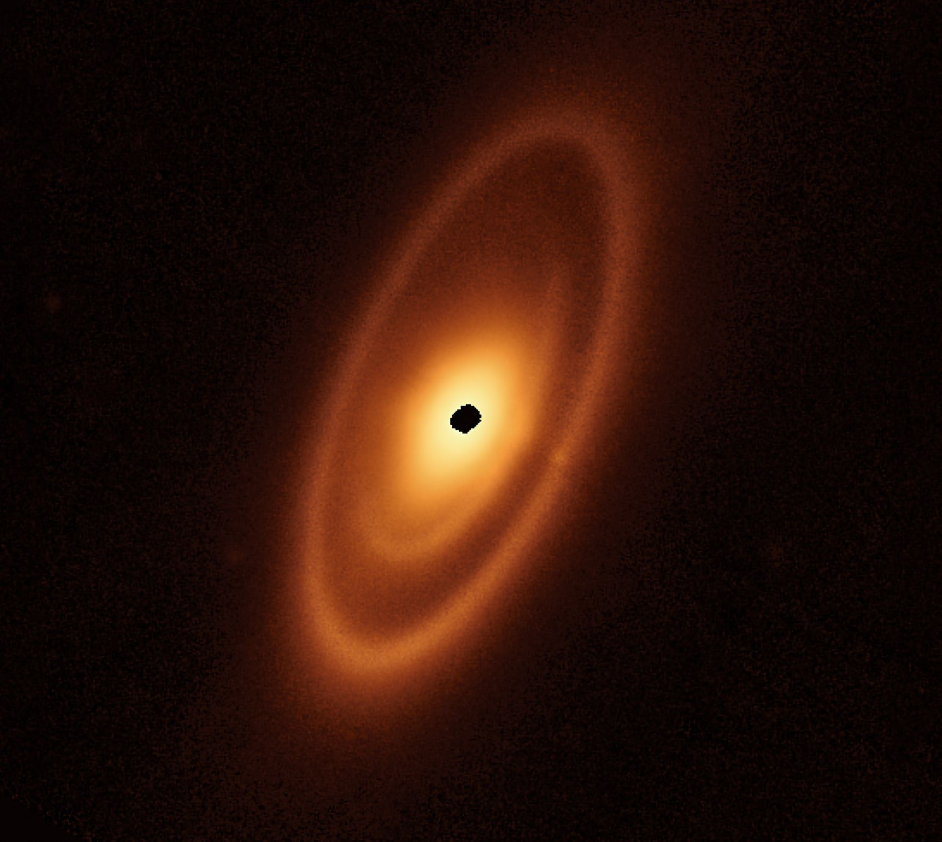 James Webb captures asteroid belt around planet Fomalhaut