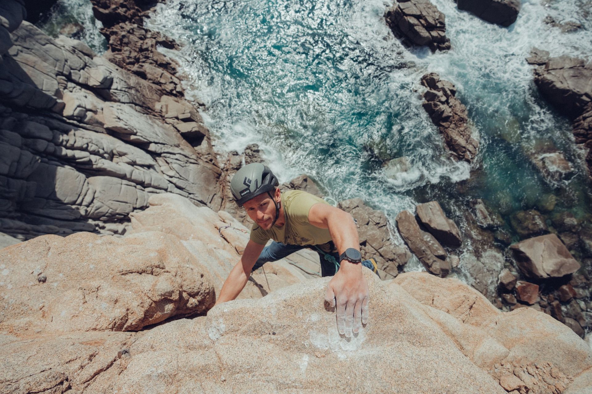 Suunto unveils adventure watch Vertical