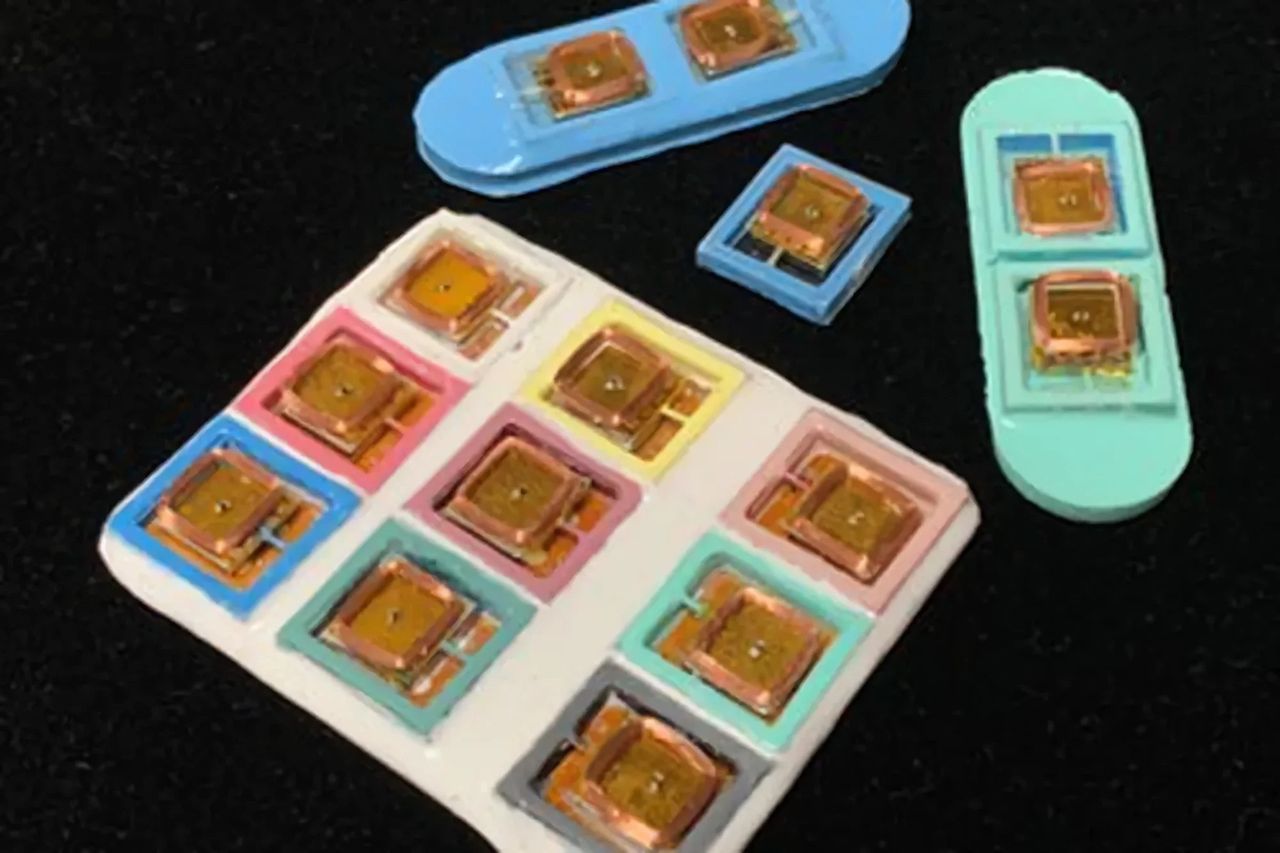 Researchers develop scent accessories for VR experiences