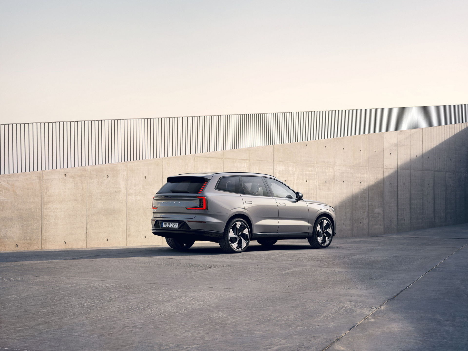 Volvo EX90 and Polestar 3 delayed