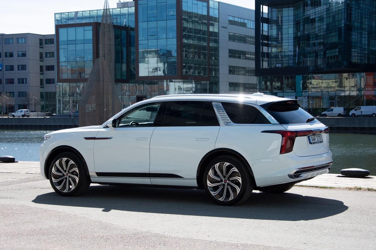 Galna reservdelspriser för Hongqi e-HS9