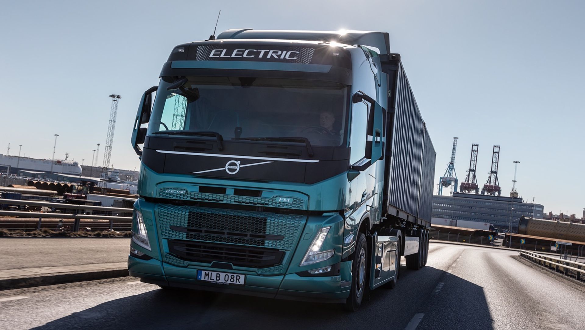Volvo receives order for 1000 electric trucks