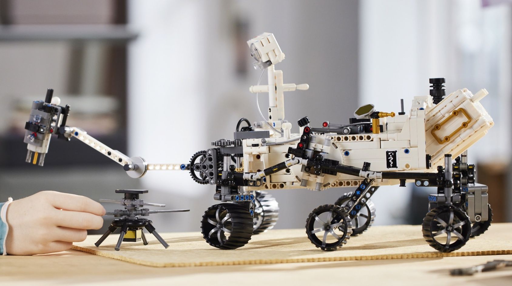 Lego släpper Perseverance som byggsats. Bygg ihop din egen Mars-rover ...