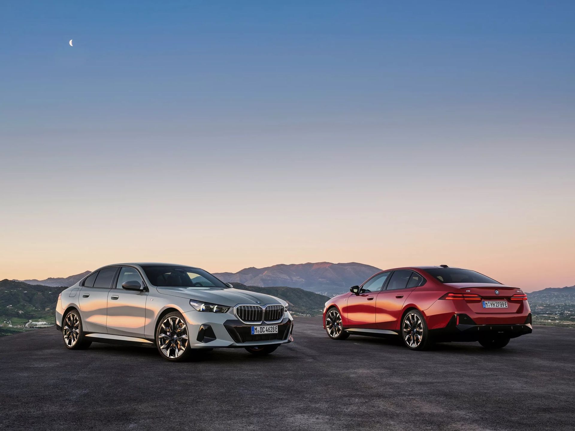 BMW unveils i5 Sedan