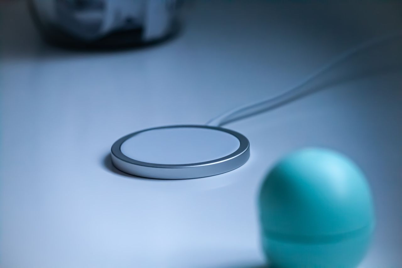 iPhone 15 rumored to have faster wireless charging
