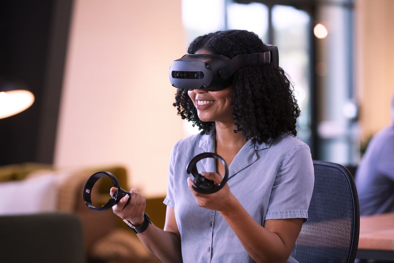 Lenovo släpper ThinkReality VRX i Sverige