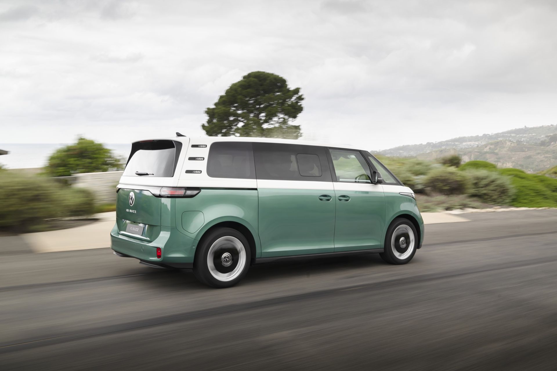 Det här är Volkswagen ID. Buzz med plats för sju