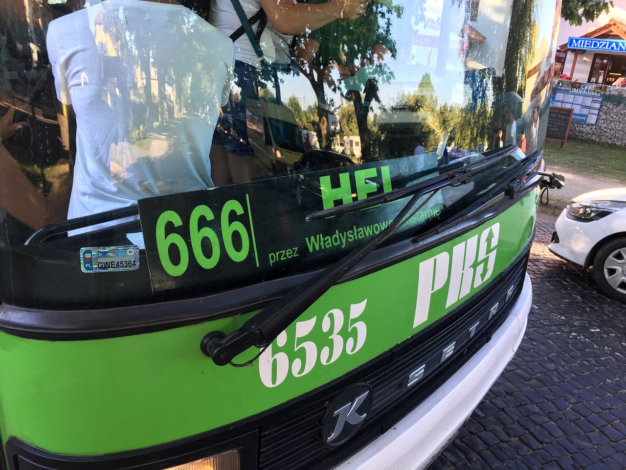 Buss 666 slutar gå till Hel