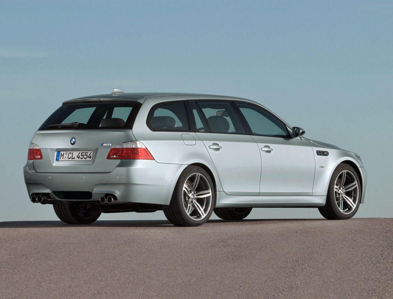 VIDEO: BMW M5 Touring