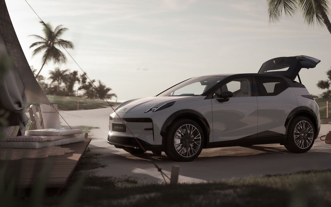 Nu finns svenska priser på Zeekr X och Zeekr 001