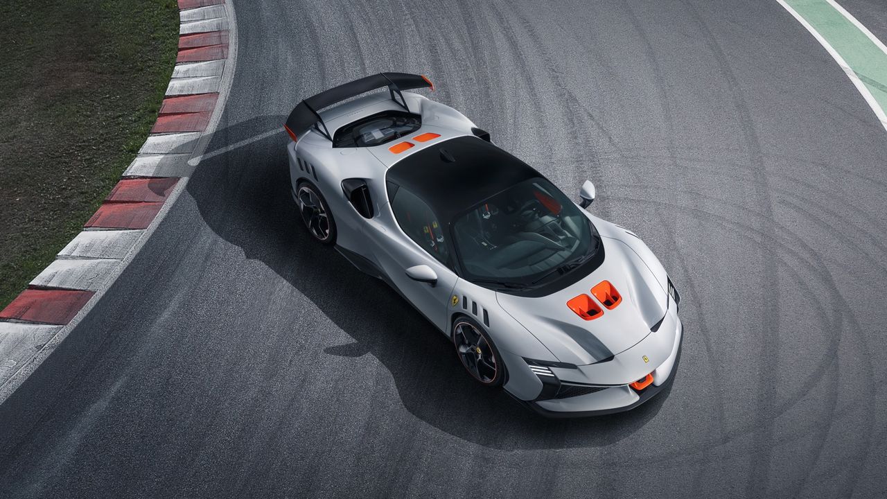 Ferrari presenterar SF90 XX Stradale och Spider