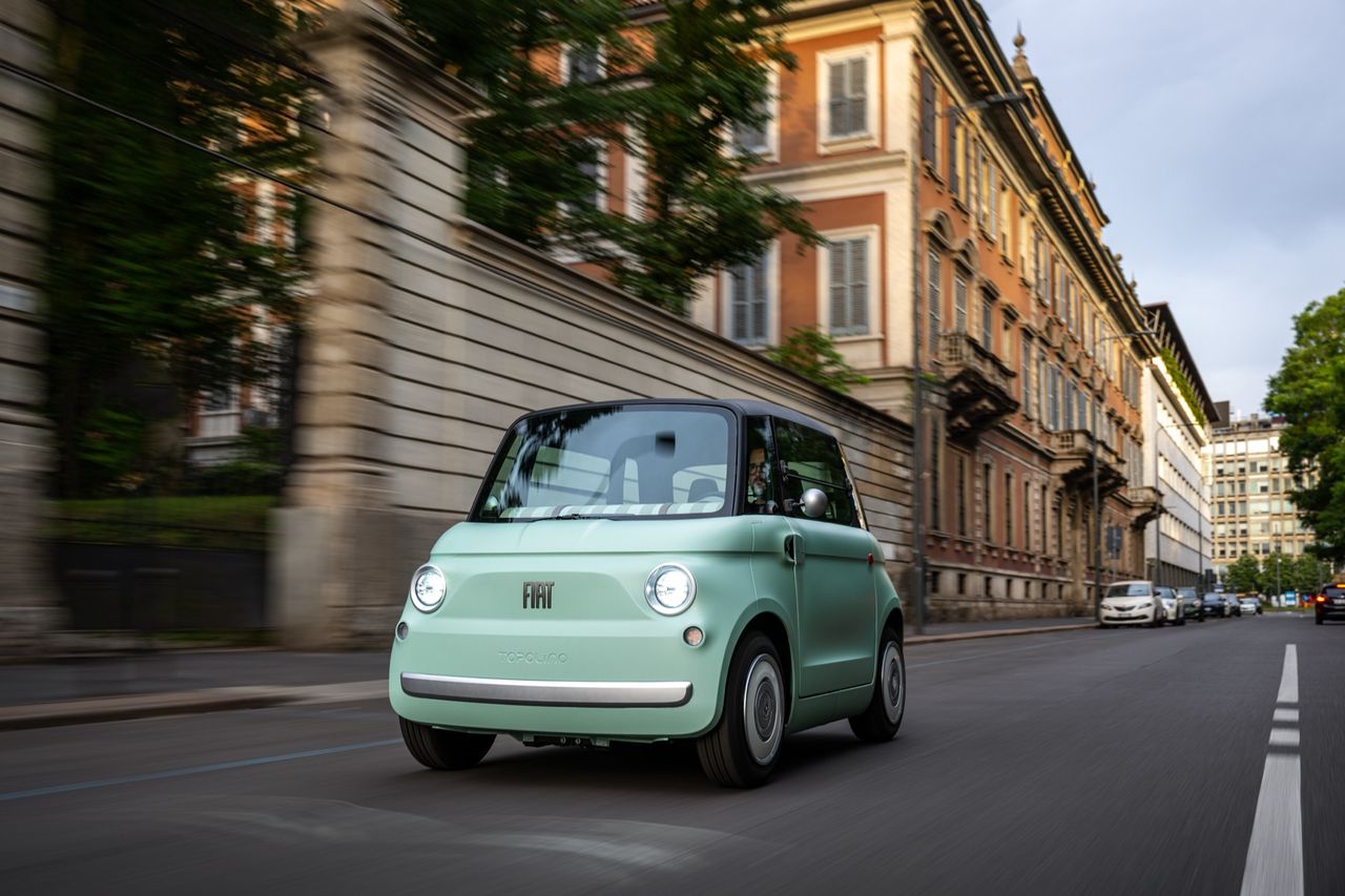Fiat släpper Topolino med dörrar