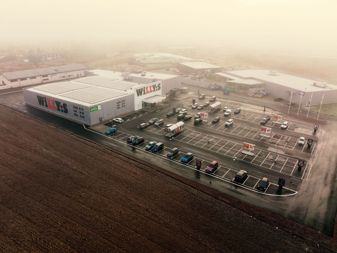 Fastighetsägare ska placera solceller på alla sina tak