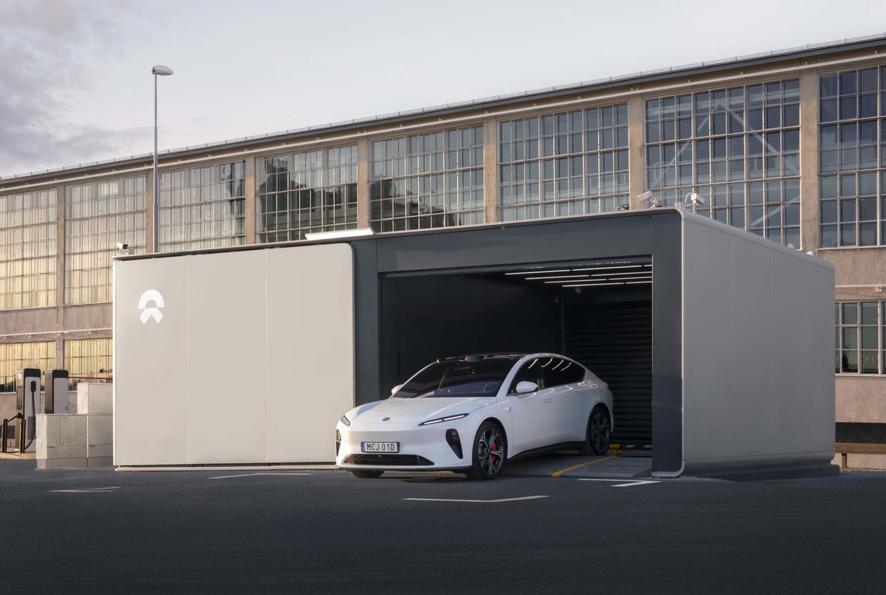 Nio öppnar batteribytarstation i Stockholm