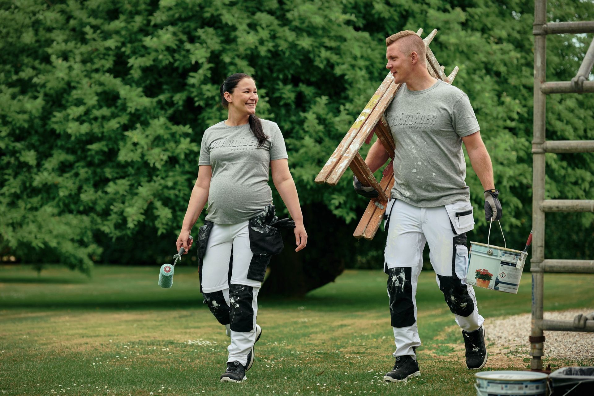 Blåkläder släpper fler kläder för gravida