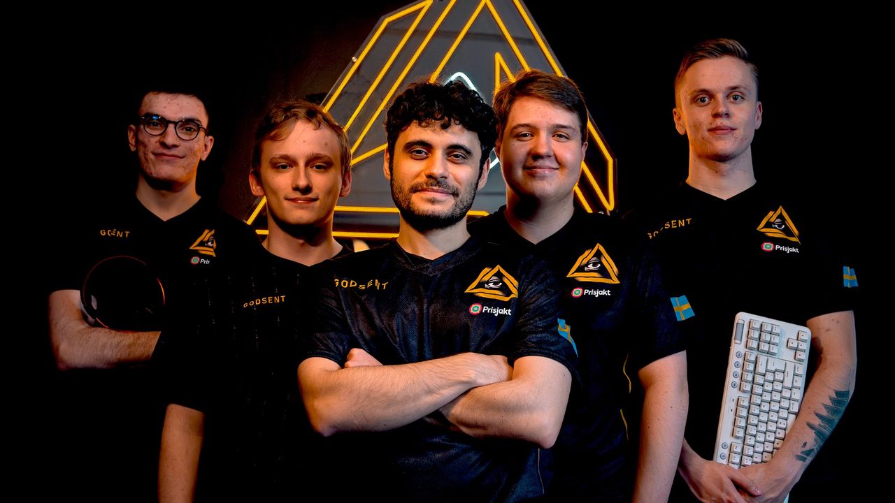 Svenskt esportlag söker esportsmaterialare
