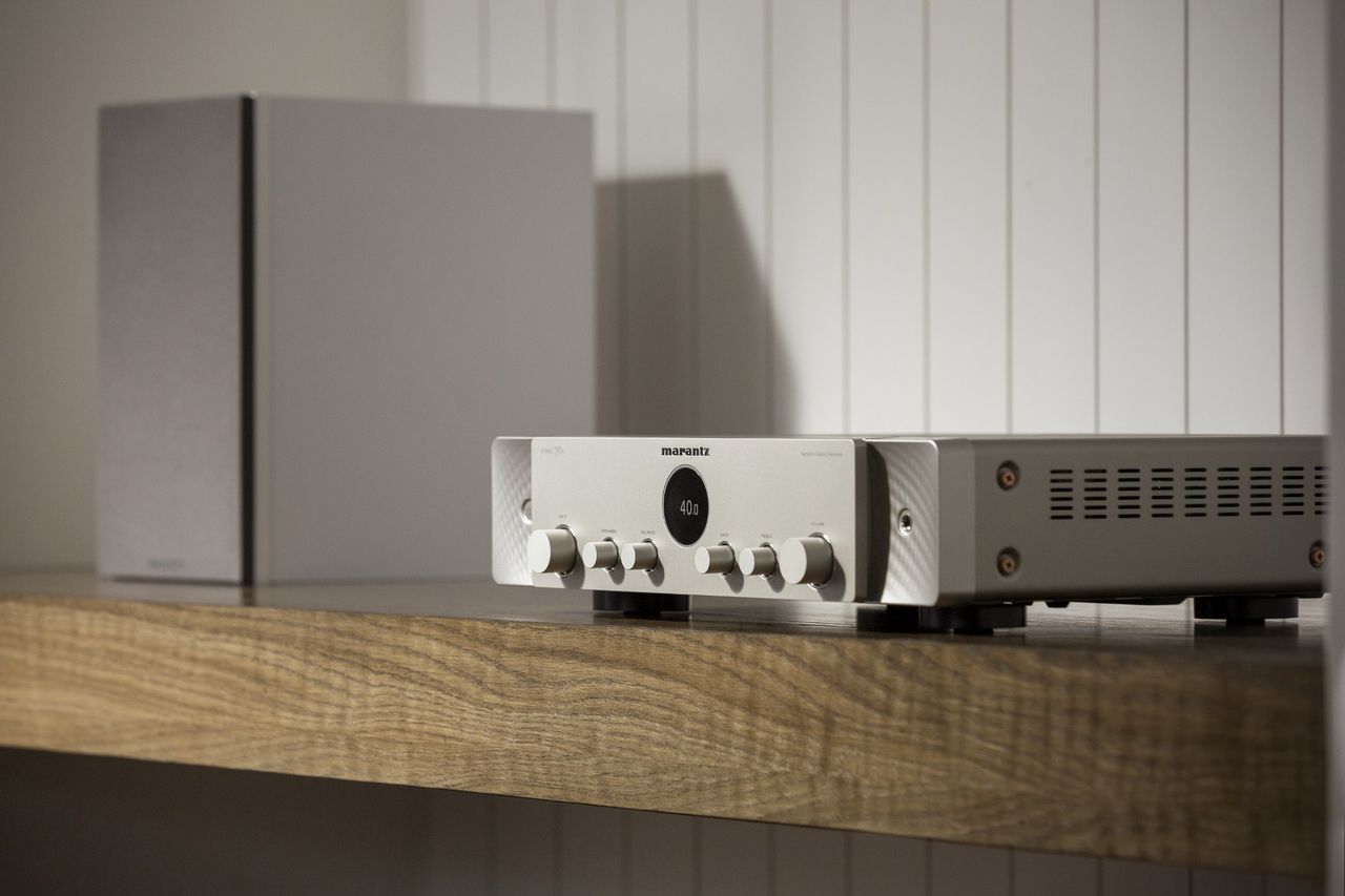 Marantz släpper kompakt stereoreceiver