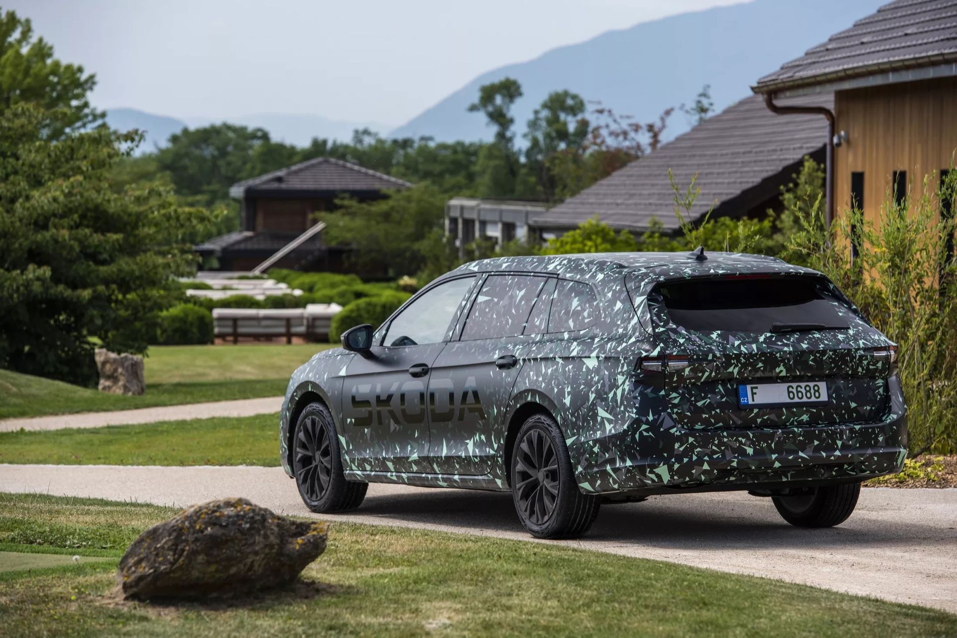 Mer om kommande Skoda Superb