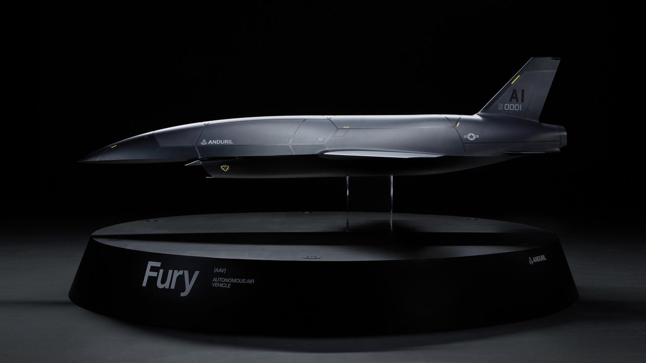 Oculus grundare ska bygga obemannat stridsflygplan