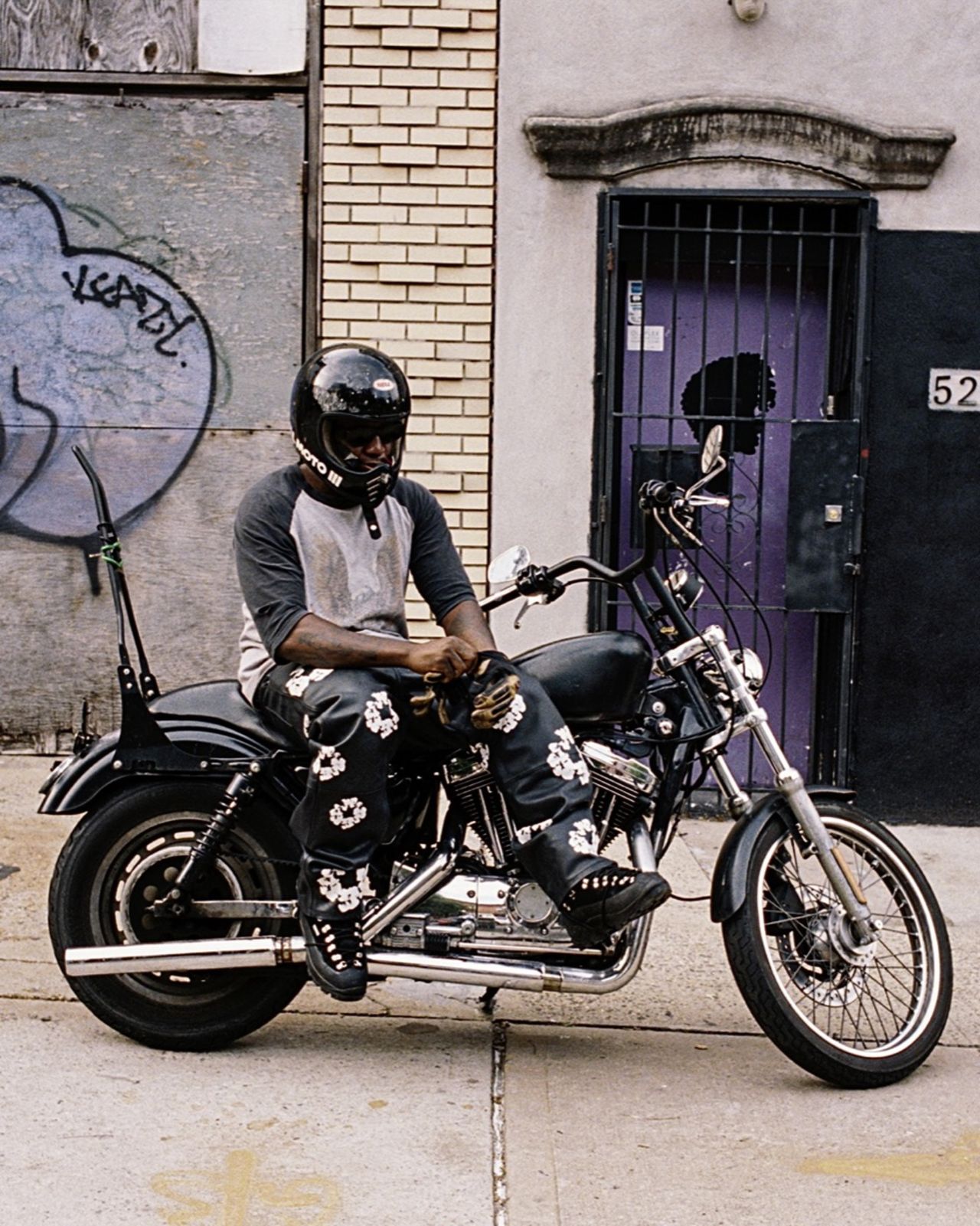 Kläder inspirerade av biker-kulturen