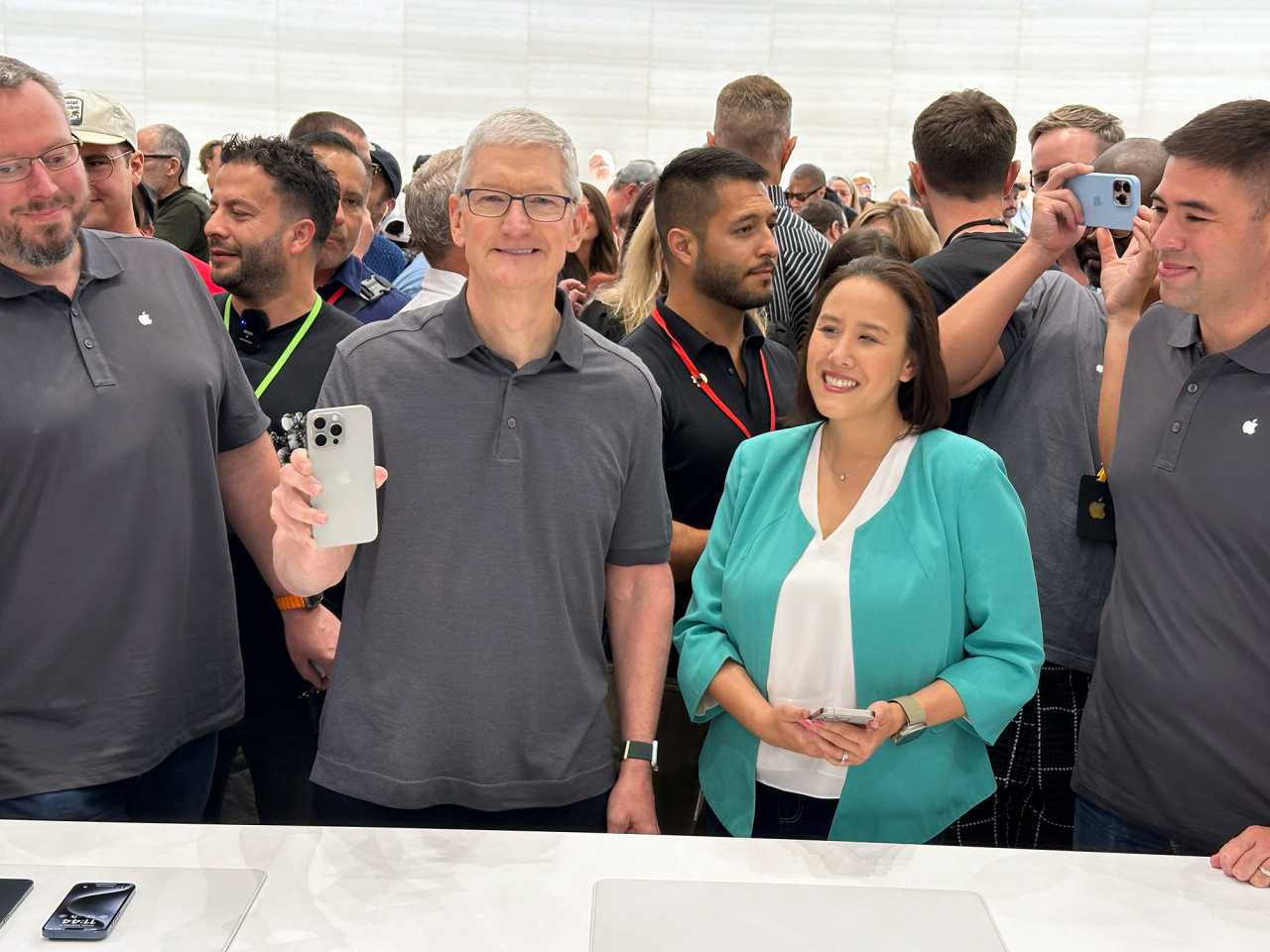 Lite bakom-bilder från Apple-eventet