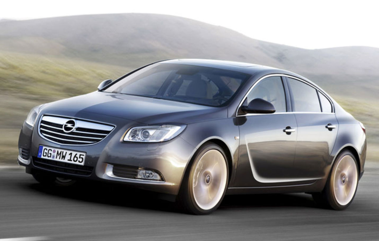Officiella bilder på Opel Insignia