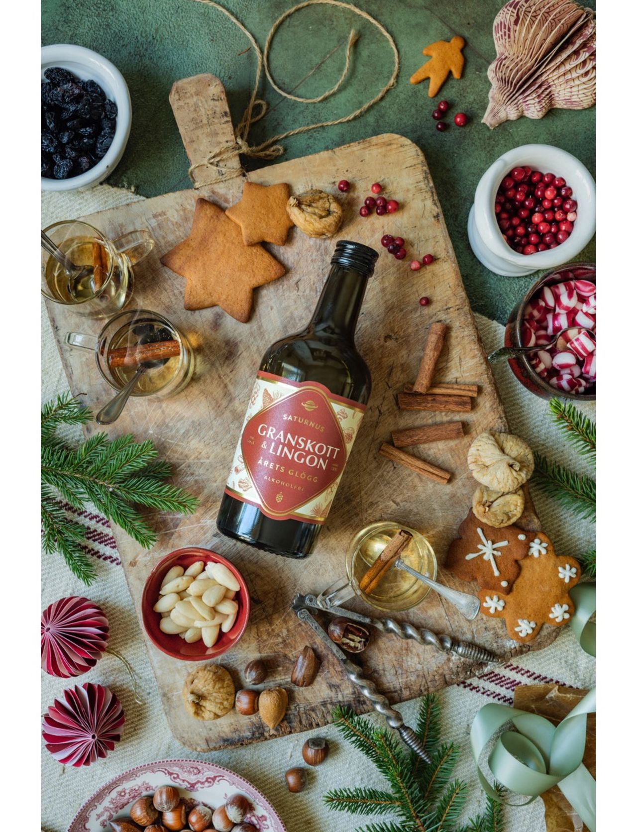 Glögg med smak av granskott och lingon