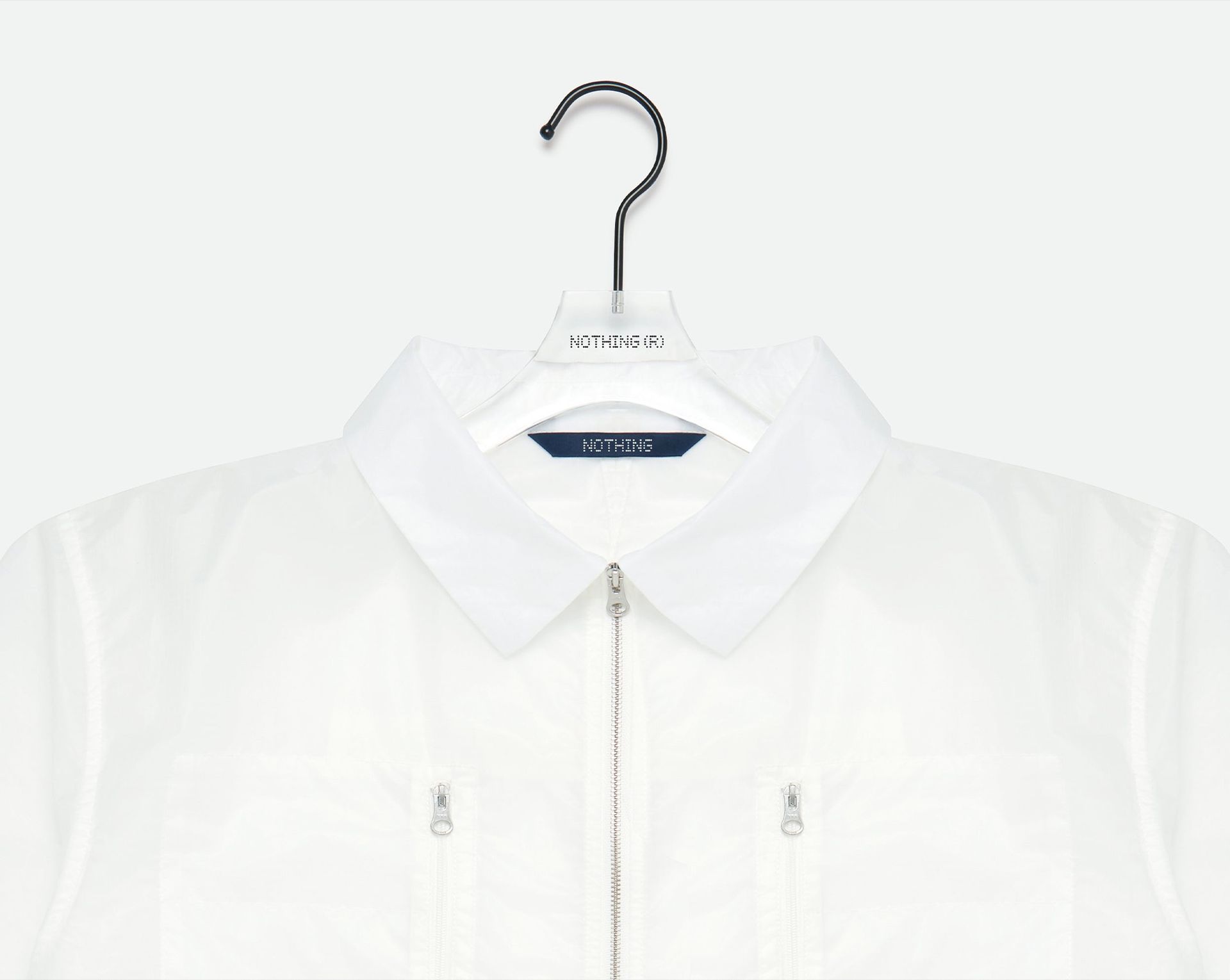 Nothing börjar göra kläder