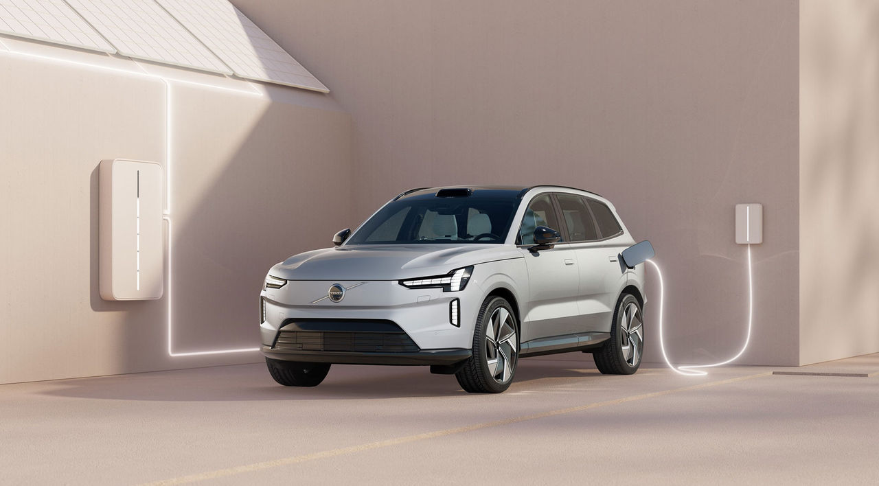 Bara Volvo EX90 får Plug & Charge