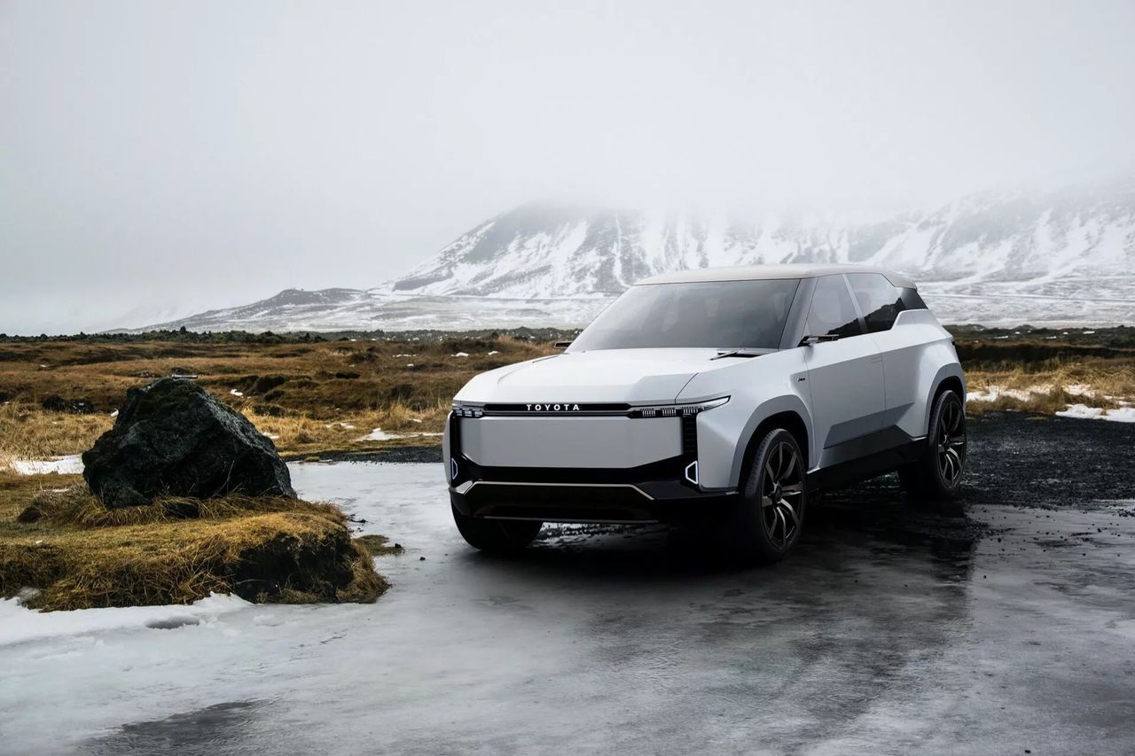 Toyota visar Land Cruiser som går på el