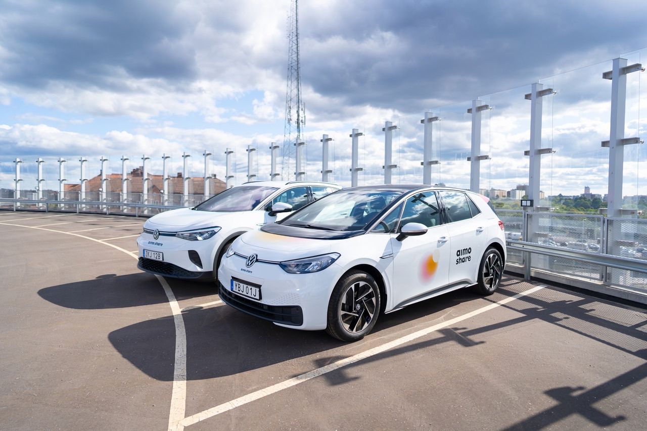 Nu måste du parkera Aimo-bilen i garaget