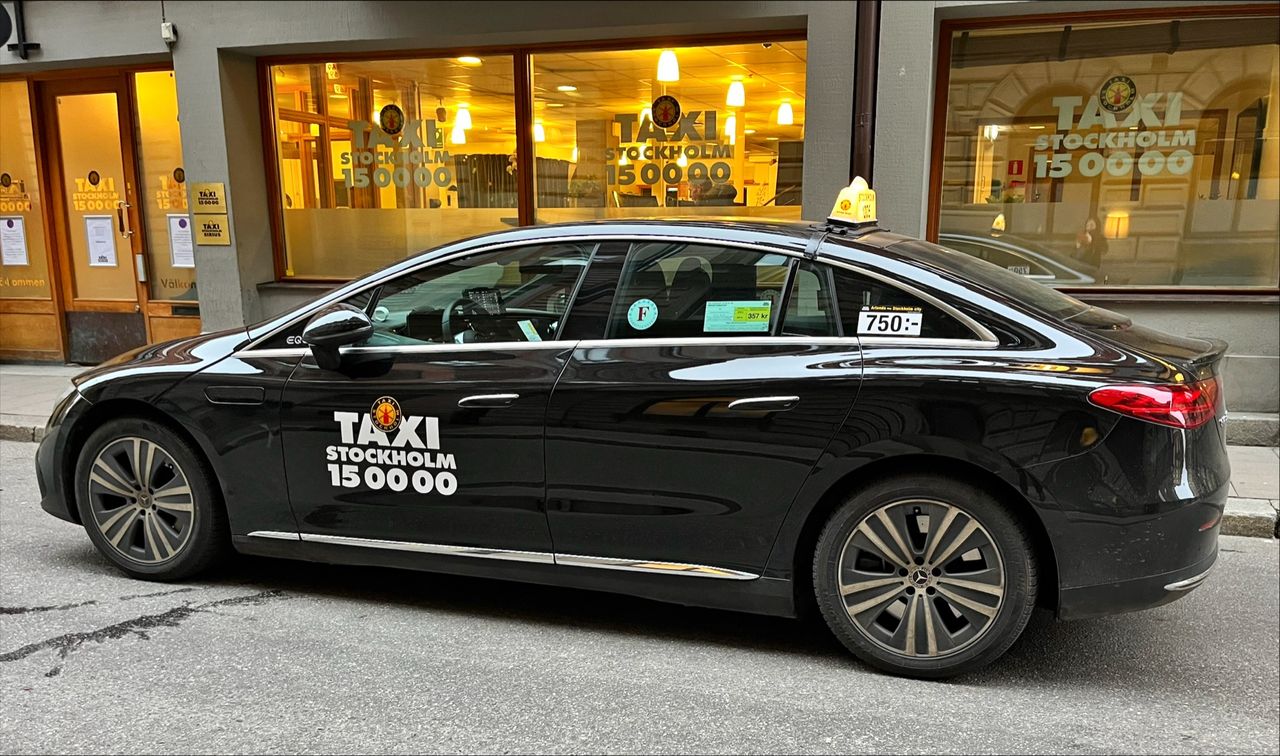 Taxi Stockholm byter snabbt till elbilar