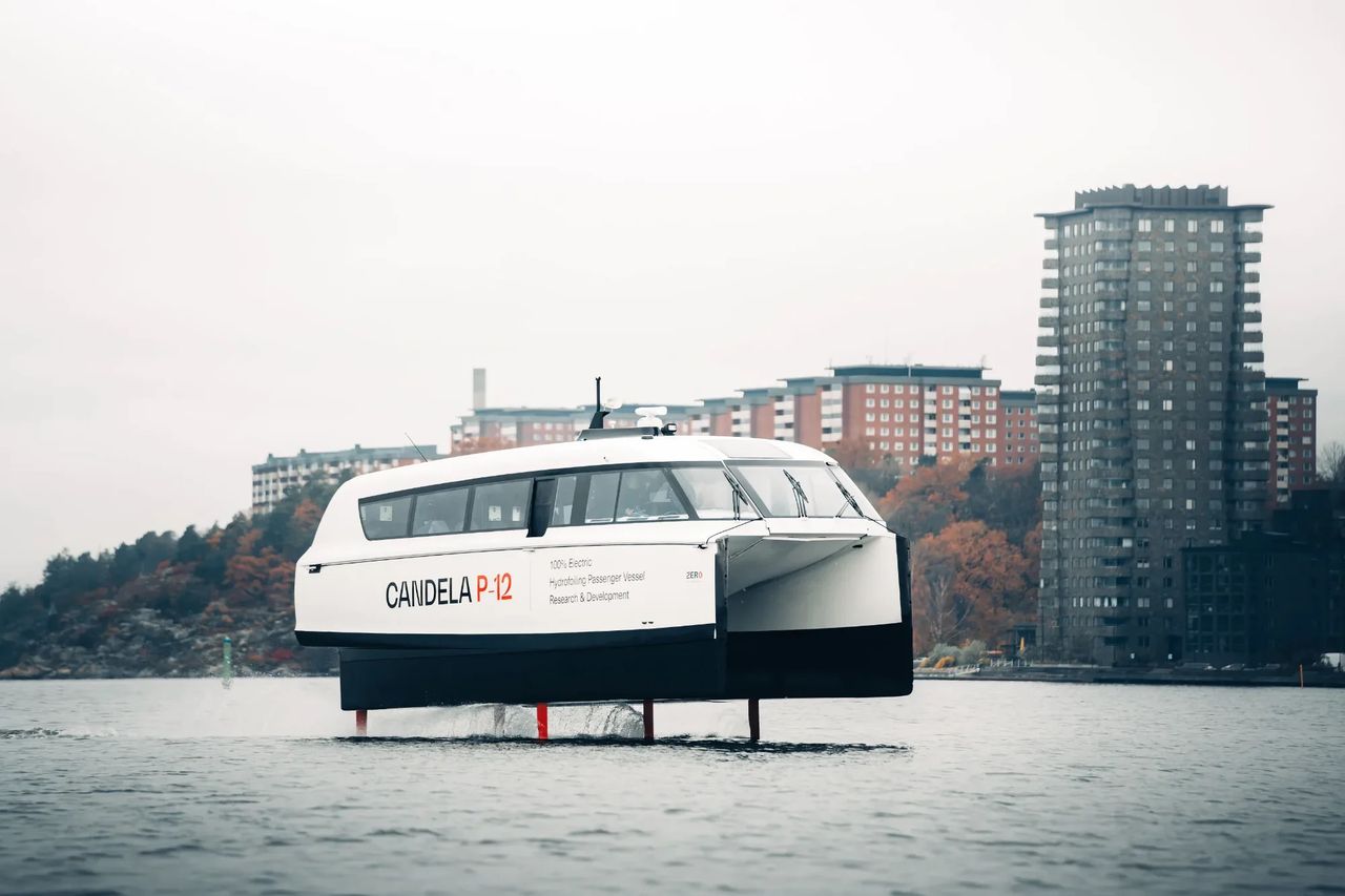 Candela har testat svävande elfärja