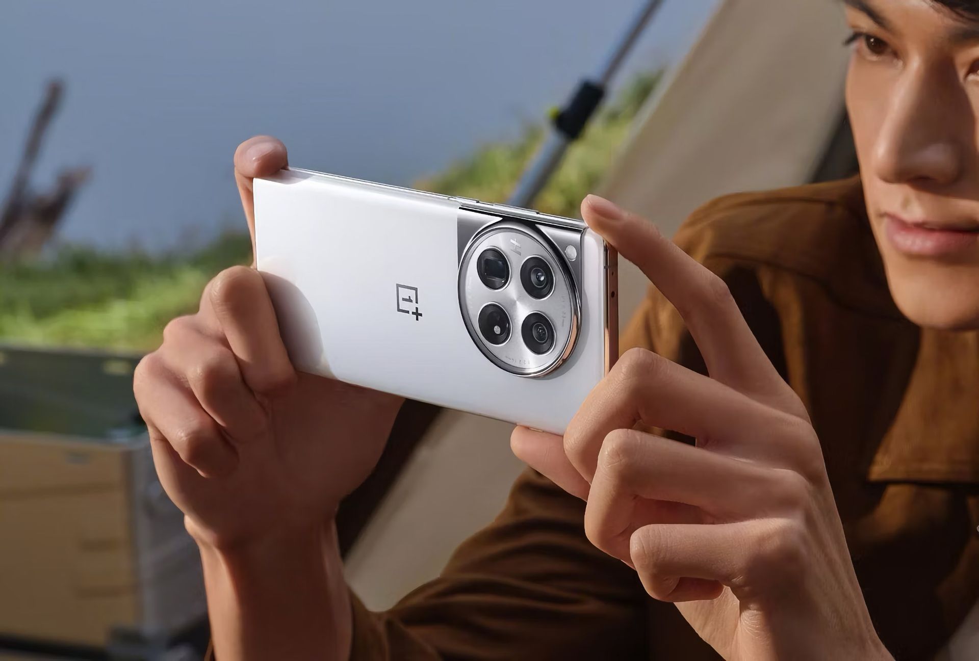 OnePlus delar bilder på OnePlus 12