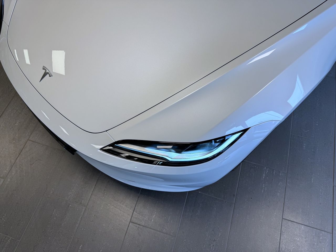 Tesla får inte ut regplåtar från Postnord