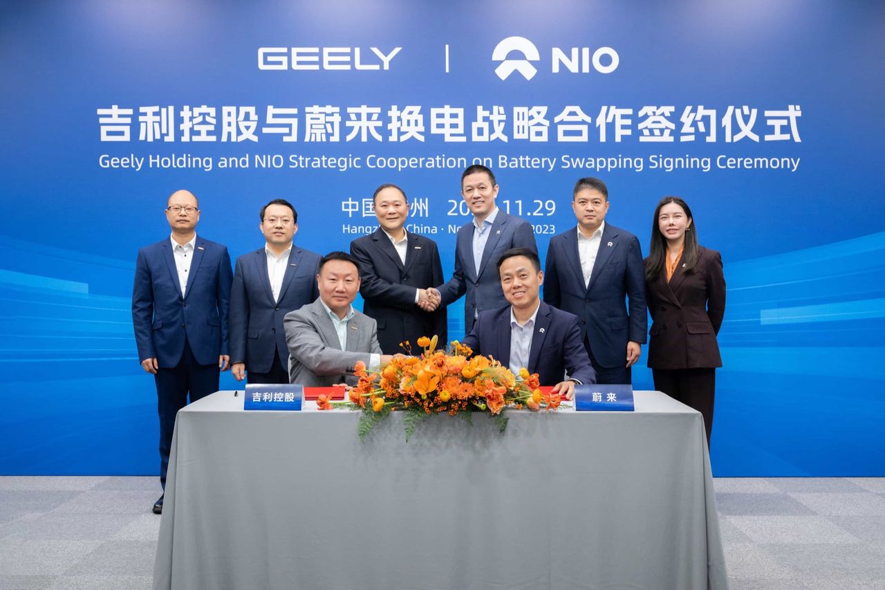 NIO ingår strategiskt samarbete om batteribyte med Geely