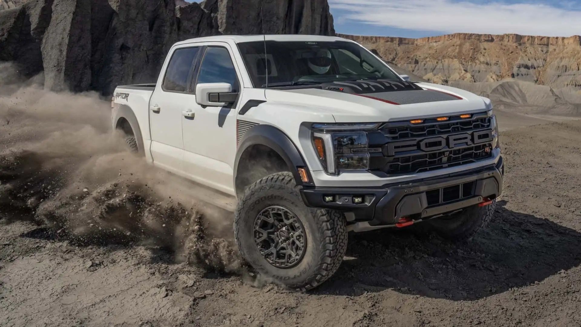 Ford F-150 Raptor R får äntligen mer effekt än TRX