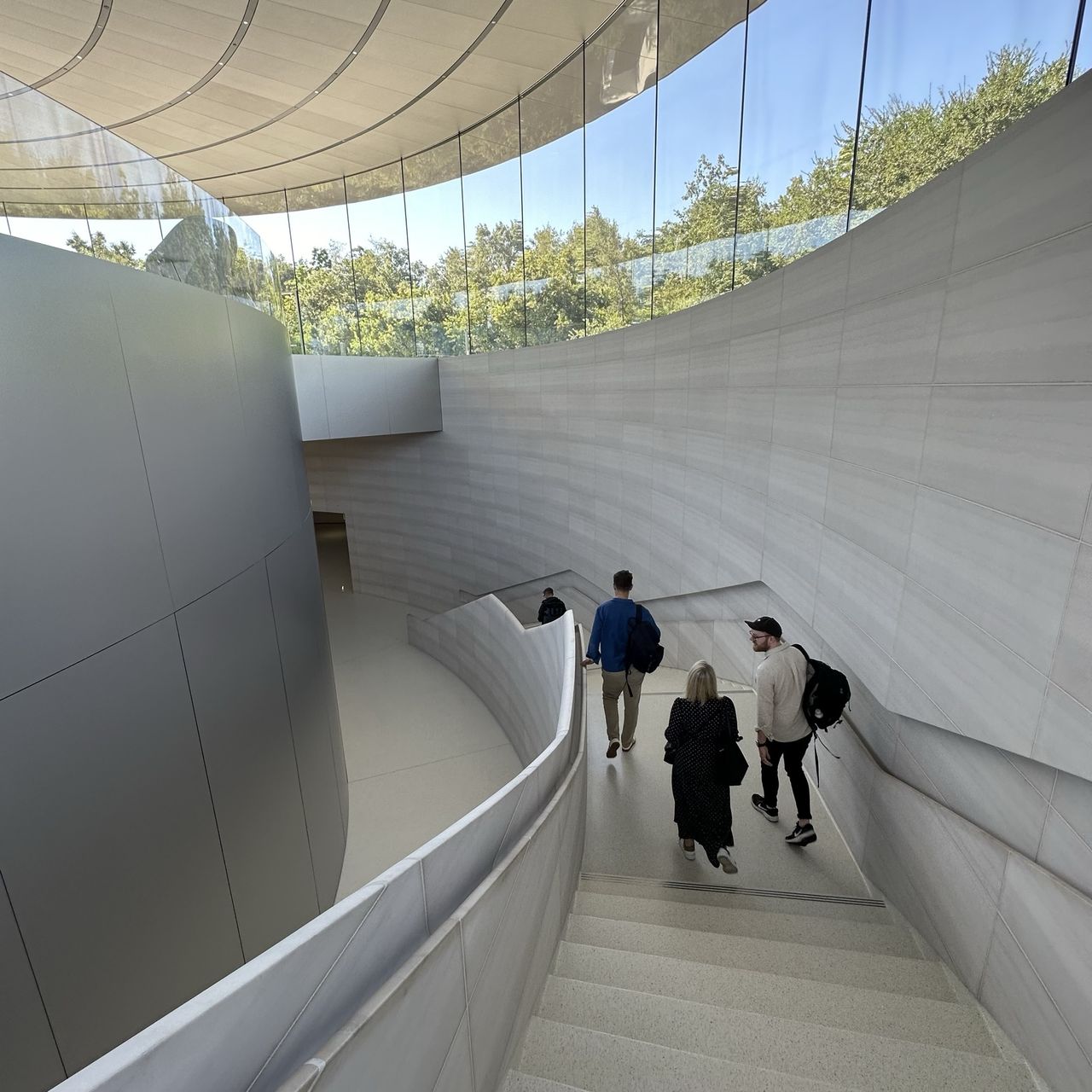 Margrethe Vestager har träffat Tim Cook