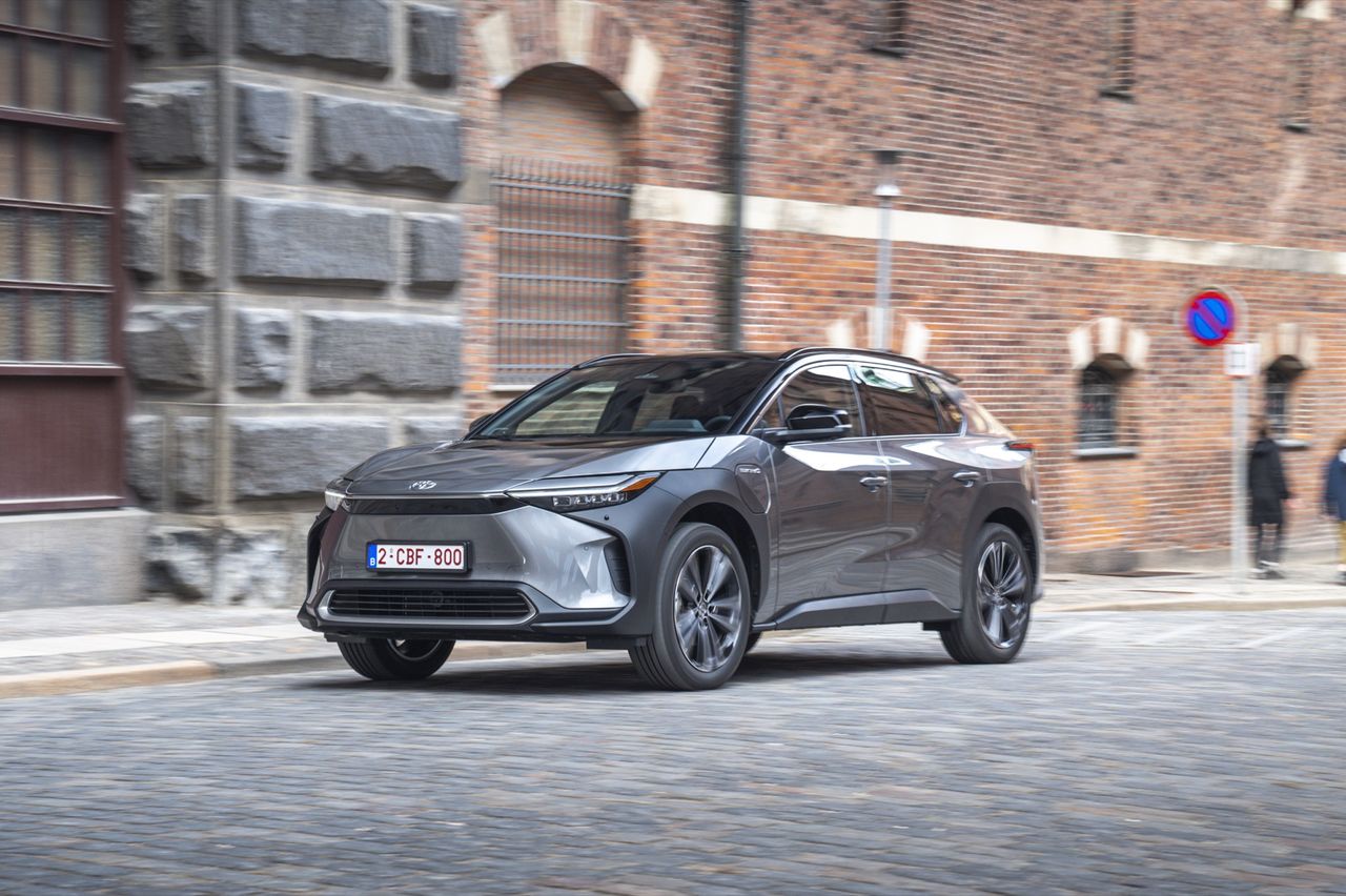 Toyota sänker priset på bZ4X