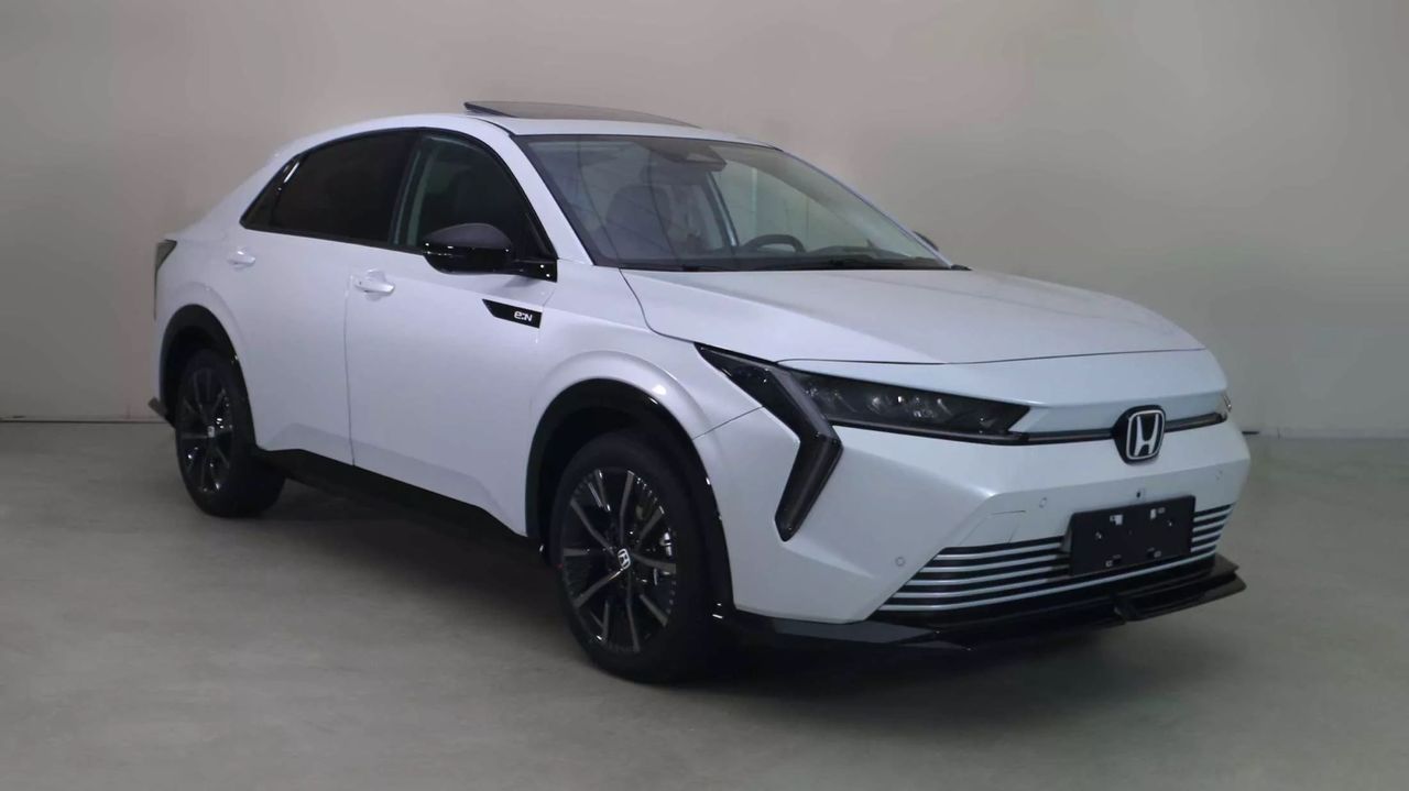 Honda E:NS2 och E:NP2 i produktionskläder